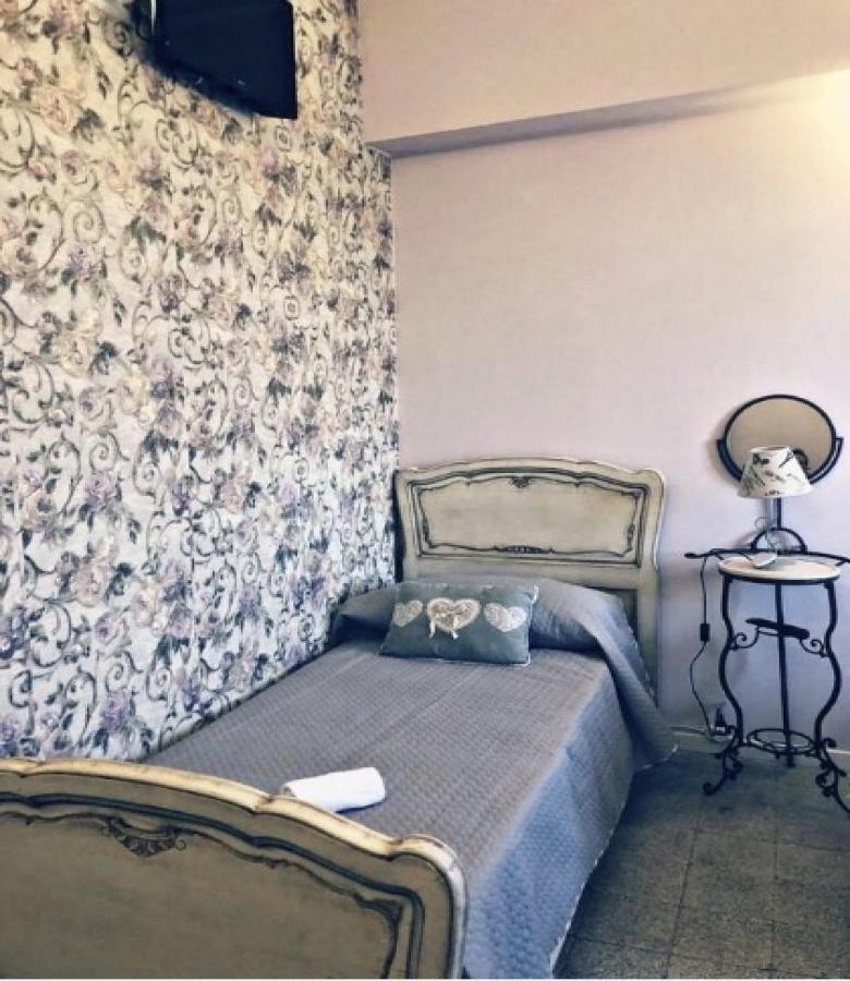 B&B Dimora Chic Gioia Tauro Bagian luar foto