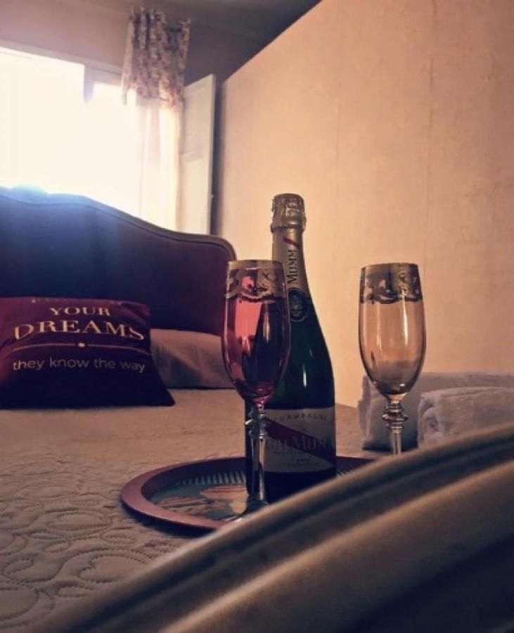 B&B Dimora Chic Gioia Tauro Bagian luar foto