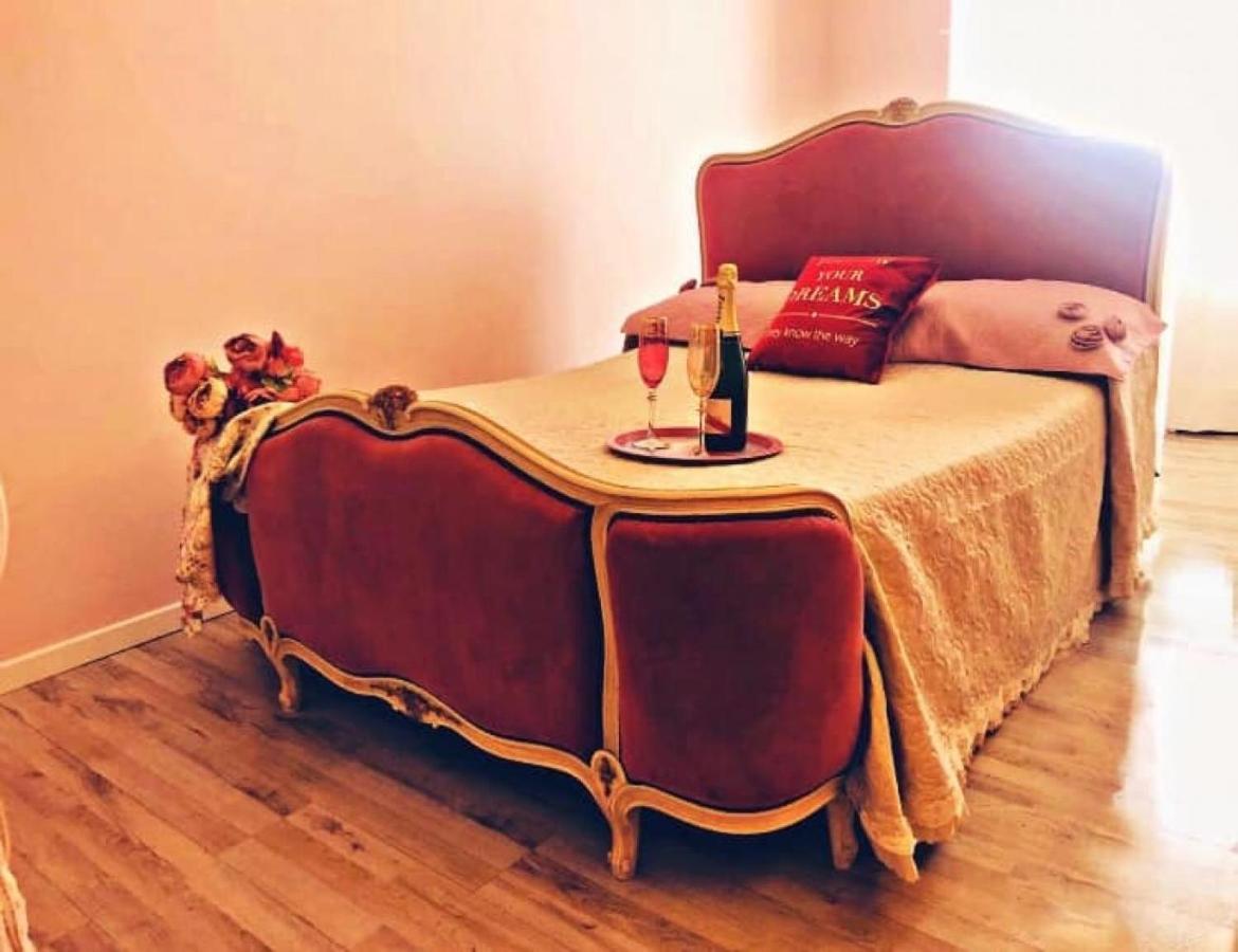 B&B Dimora Chic Gioia Tauro Bagian luar foto