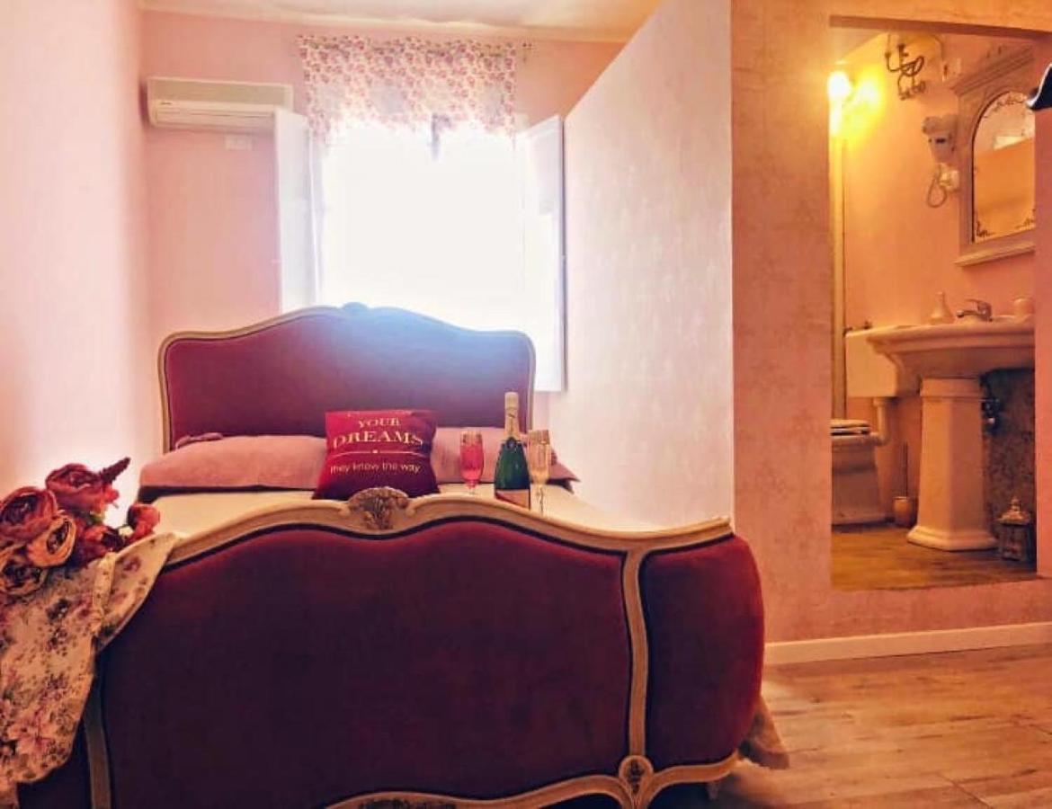 B&B Dimora Chic Gioia Tauro Bagian luar foto